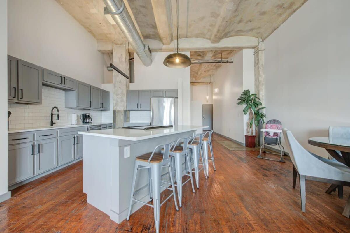 2Br 2Ba Spacious Historic Loft With Gym By Envitae 堪萨斯城 外观 照片